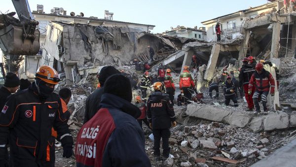Major 7.0 magnitude earthquake rattles Greece, Turkey