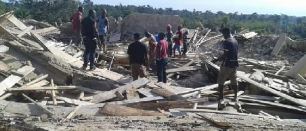 22 killed in church collapse in Ghana