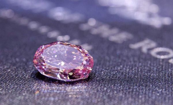 World’s largest vivid pink diamond from Russia to be auctioned on November 11