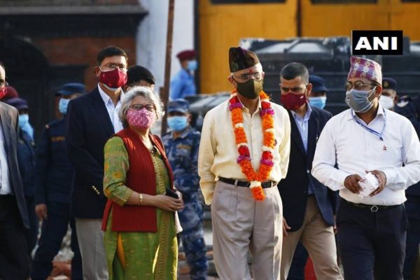 Indian Army Chief visits Pashupatinath temple donning a Dhaka Topi