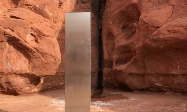 Mysterious Monolith discovered in Utah