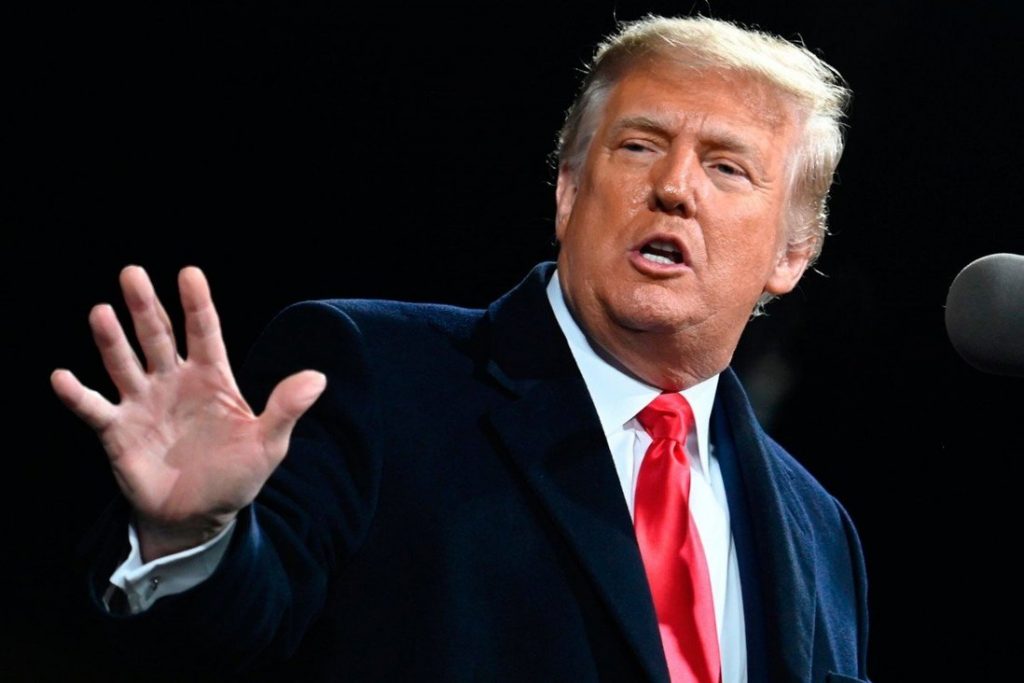 Trump Launches Verbal Attacks on Biden, Warns of “Bloodshed” at Rally