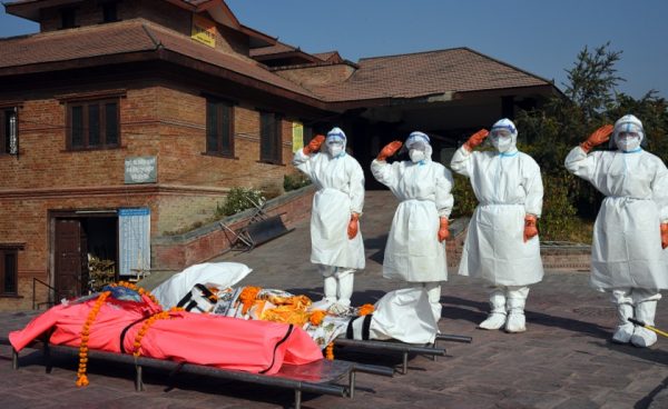 Breaking tradition: women carry dead bodies on their shoulders