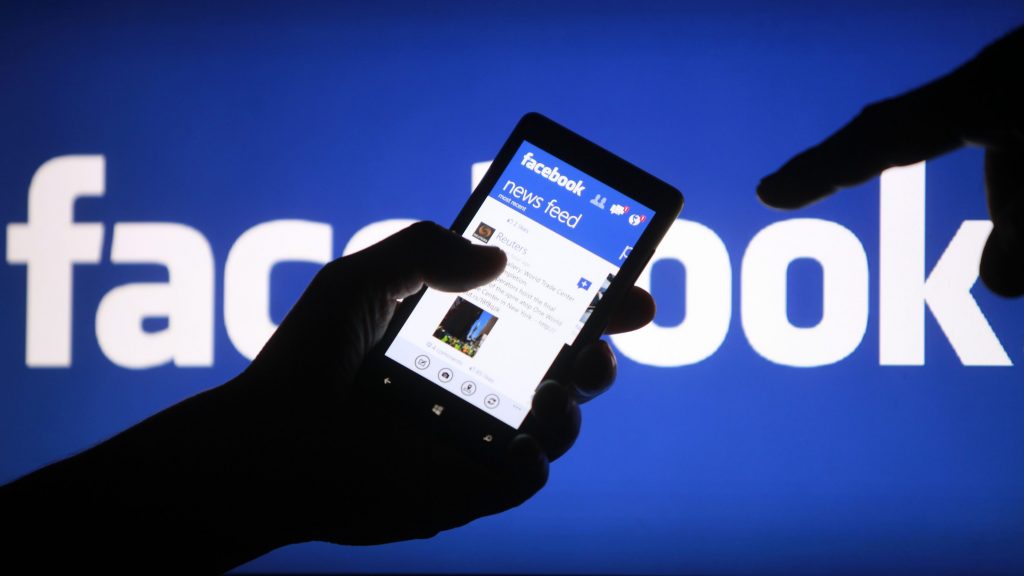 Facebook collaborates with UK news portals, Fb News launched