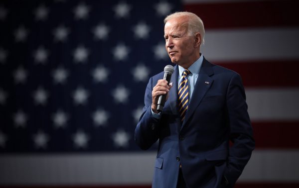 President Biden fine after slight stumble on stairs while boarding Air Force One