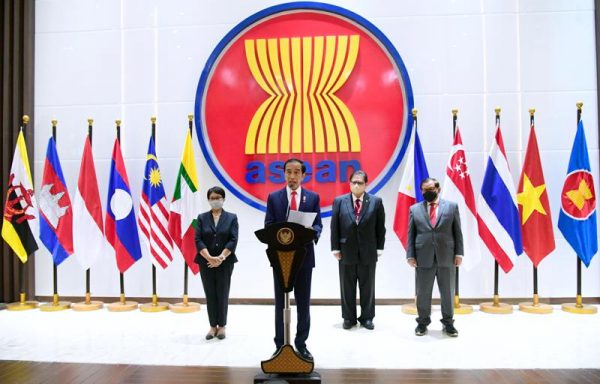 ASEAN leaders to meet Myanmar coup leader amid killings