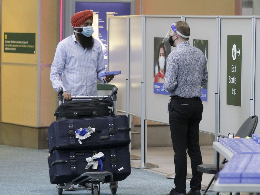 Canada announces flight ban from India and Pakistan for 30 days