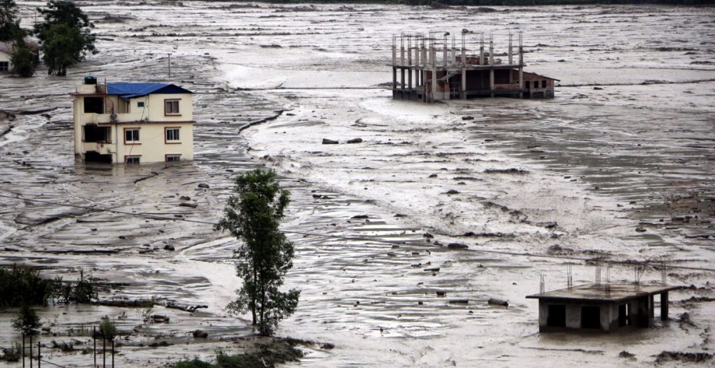 Flood obstructs Tribhuvan Highway