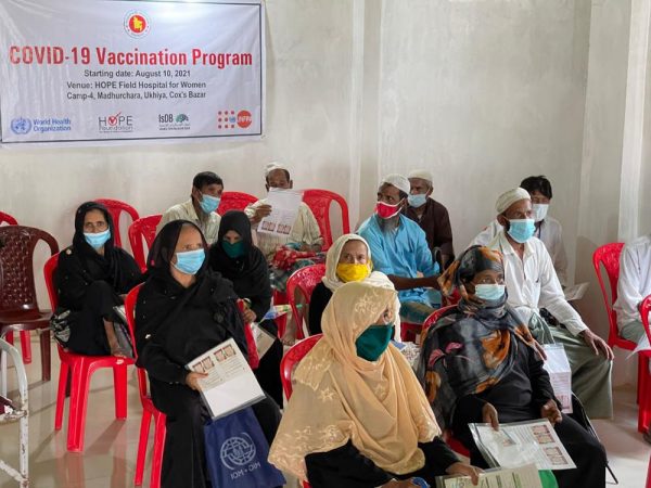 Rohingya refugees being vaccinated in Bangladesh