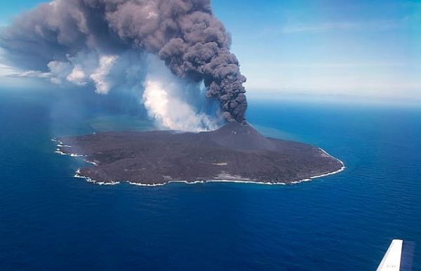 Tonga Volcano triggers Tsunami waves in Pacific; Japan orders immediate evacuation from coastal areas