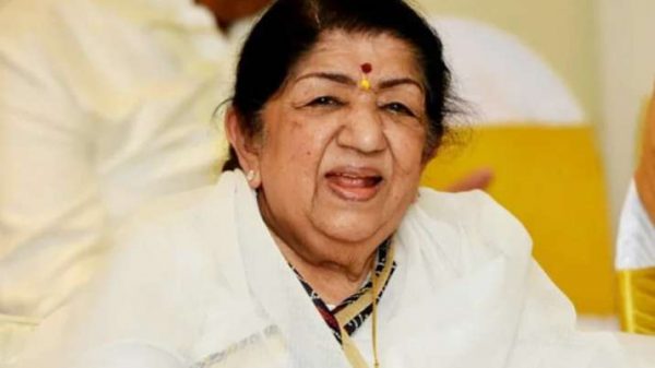 Lata Mangeshkar recovers from COVID-19; Moves out of ventilator unit