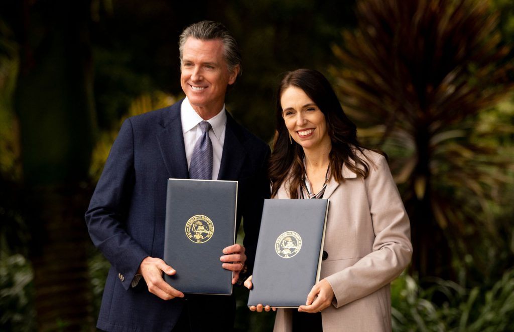 California, New Zealand sign climate agreement