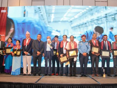 Nepal Live Group honors health professionals and institutions