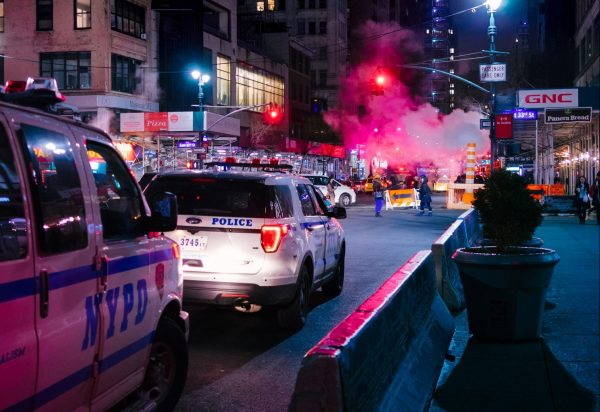 19 year old man attacks three police officers with a Machete during New Year Eve Celebration outside New York’s Times Square