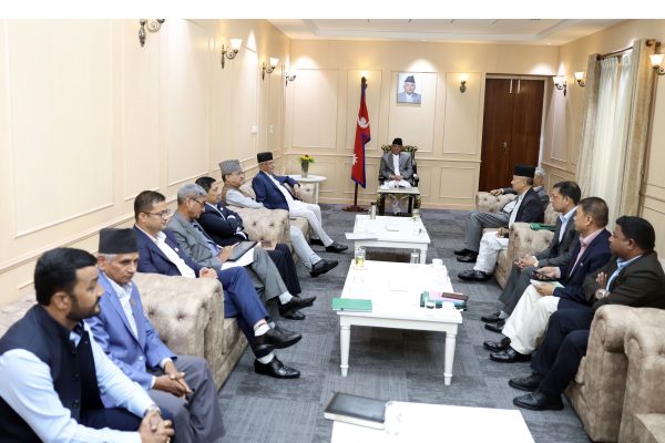 PM Dahal in consultation with top leaders for removing parliament impasse