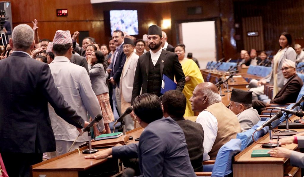 Struggle Over Inquiry Committee Stalls Federal Parliament