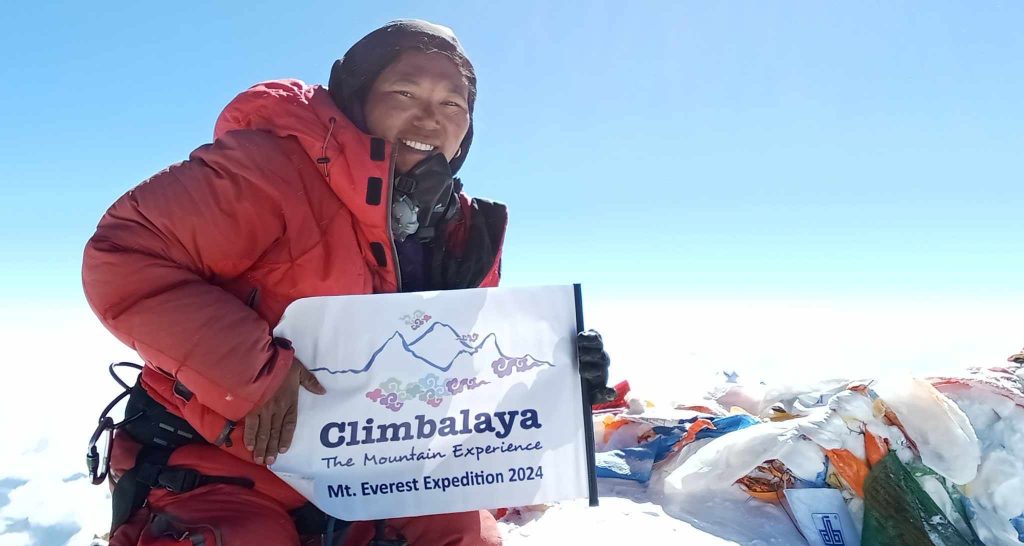 Nima Zhangmu Sherpa climbs Mount Everest in 10 days through China