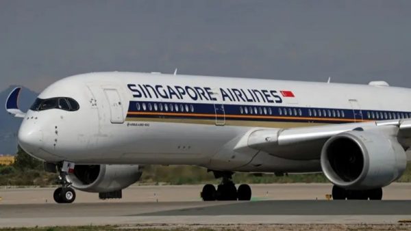 Singapore Airlines Offers Compensation to Passengers Injured by Turbulence