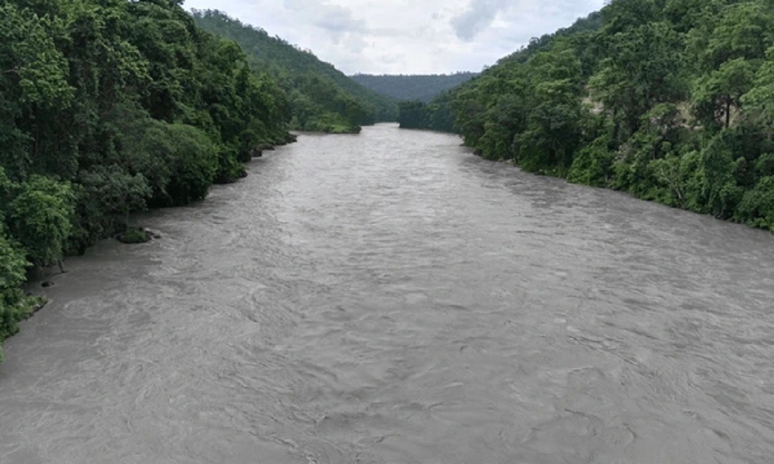 Rising Water Levels in Thuliveri and Saniveri Rivers Pose High Risk to Coastal Settlements