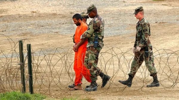 US Releases 11 Yemeni Detainees from Guantanamo Bay