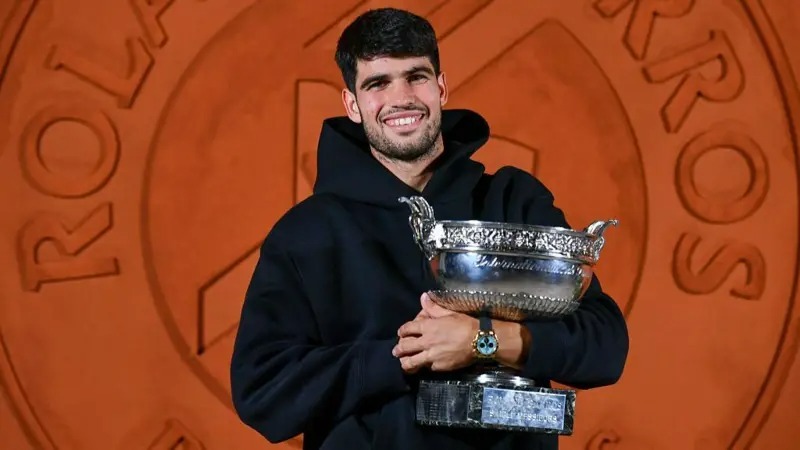 Carlos Alcaraz Wins Second Consecutive French Open in Historic Final
