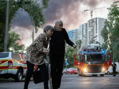 Russia Strikes Kyiv Overnight as Trump-Putin Call Fails to Yield Progress