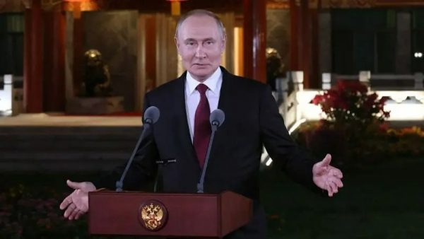 Putin Criticizes US Pressure on India and China