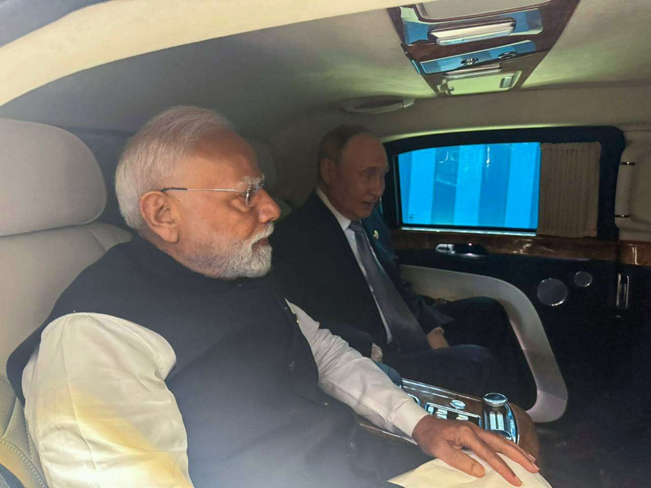 Modi and Putin Travel Together in Tianjin, Highlighting India-Russia Bond Amid SCO Summit