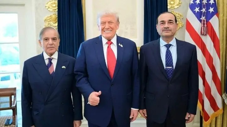 Trump Hosts Pakistani Leaders at White House Amid Calls for Investment & Peace