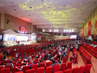 UML Holds Group Discussions on Report at Second Constitutional Convention