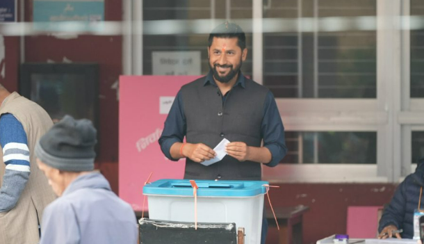 Rabi Lamichhane Takes Early Lead in Chitwan-2 Vote Count